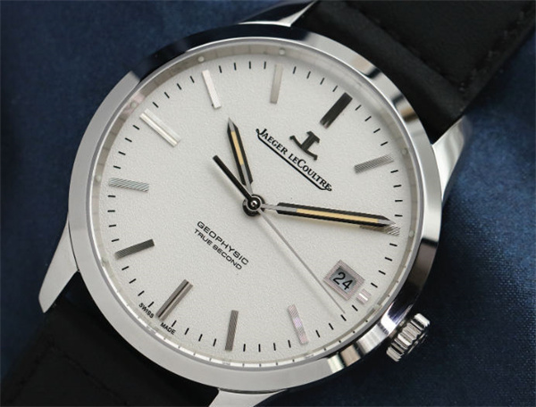 积家腕表表壳坏了处理方法(图) 积家腕表表壳坏了处理方法(图)