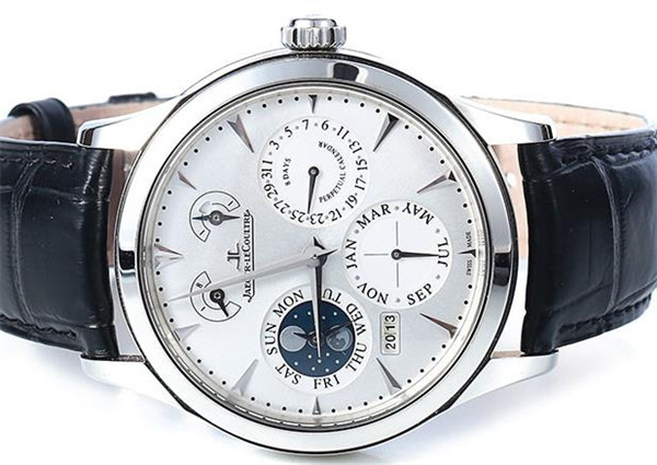 积家手表表壳割手处理方法深度解析(图) 积家手表表壳割手处理方法深度解析(图)