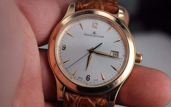 积家腕表表壳破裂如何修复(图) 积家腕表表壳破裂如何修复(图)