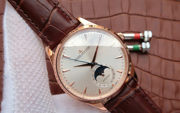 积家腕表表壳有划痕解决办法盘点(图) 积家腕表表壳有划痕解决办法盘点(图)